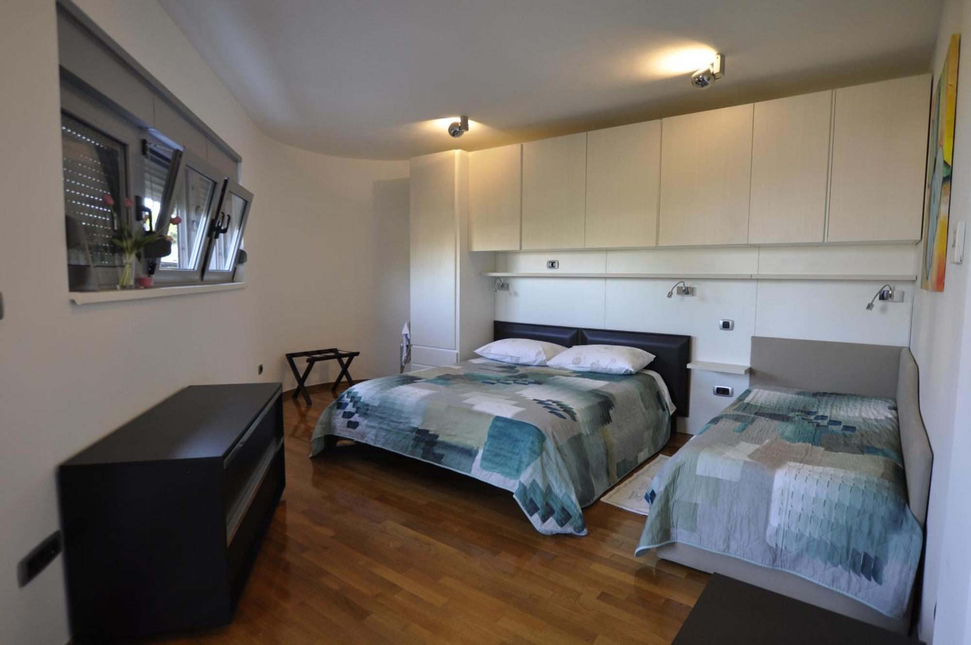 Alessia Apartments-Top Location And Garage Parking Rovigno Esterno foto