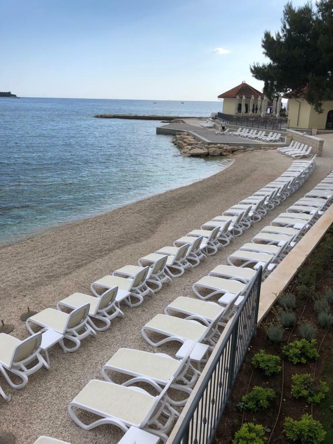 Alessia Apartments-Top Location And Garage Parking Rovigno Esterno foto
